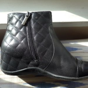 Aquatalia Calf Leather boots